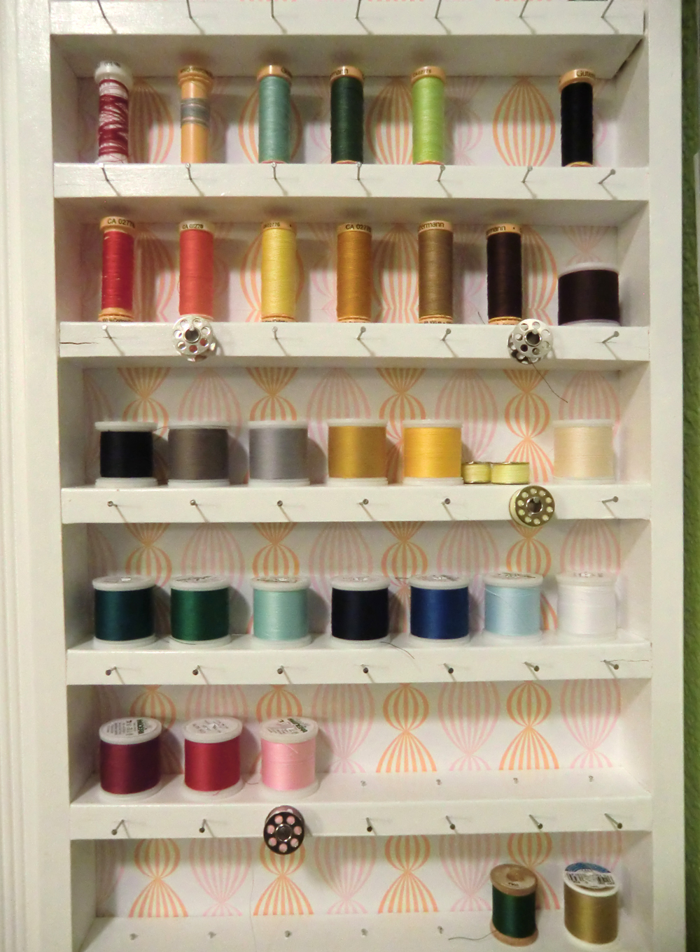 ccpatchwork Thread Shelf