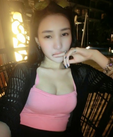 Hot girl tai tiếng Trung Quốc tung ảnh sexy