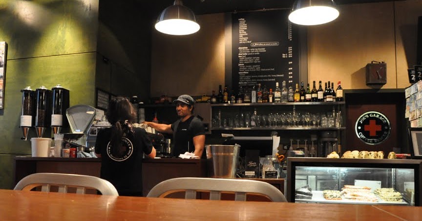 Wellington Daily Photo: #1506 Joe's Garage