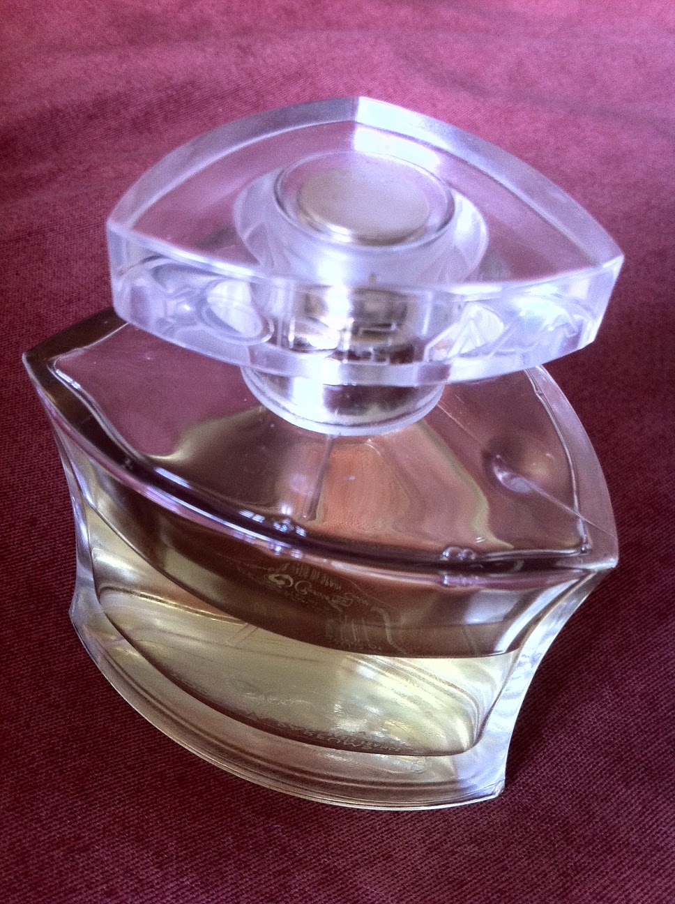 GLAMOUR IN WONDERLAND PERFUMES YODEYMA