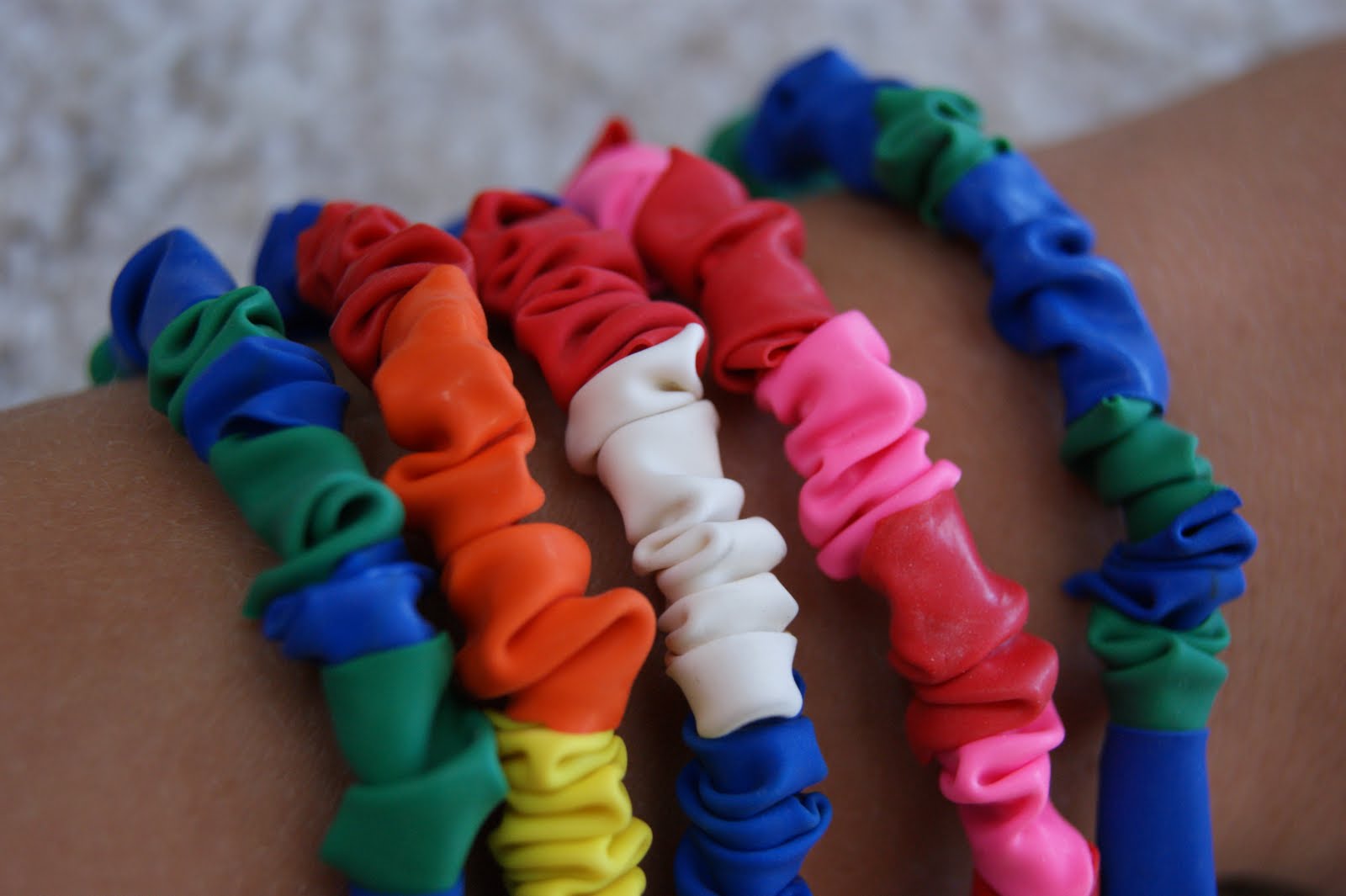 michelle paige blogs Make Your Own Balloon Bracelets