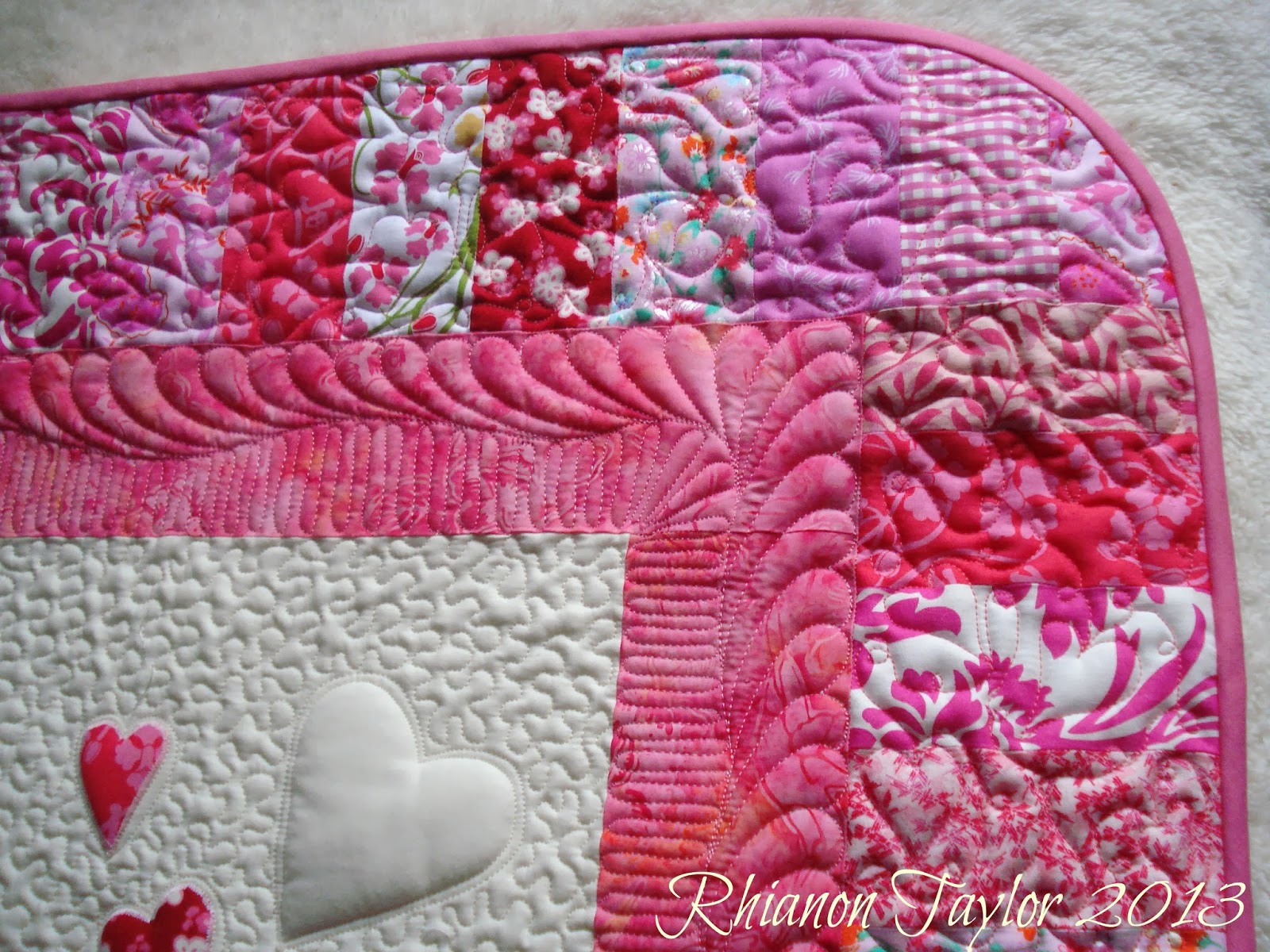 The Nifty Stitcher Floating Hearts Baby Quilt