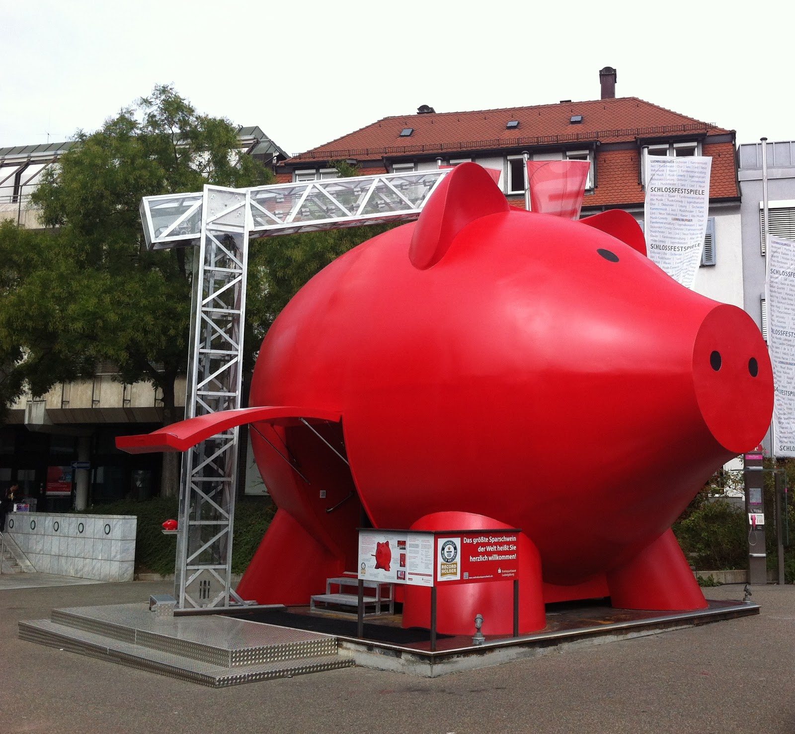 Surprise Das größte Sparschwein der Welt, Guinness World Records, The