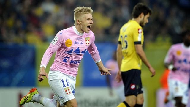 El Evian se mantiene en la Ligue 1 a costa del Sochaux El Evian se mantiene en la Ligue 1 a costa del Sochaux