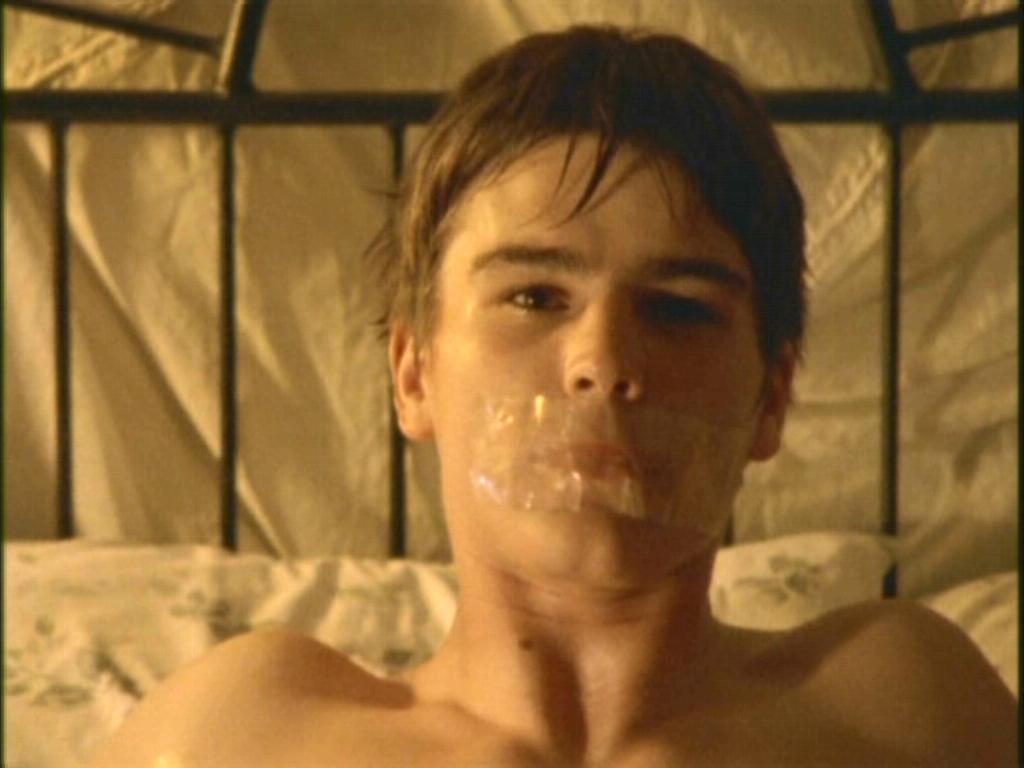 Josh Hartnett.