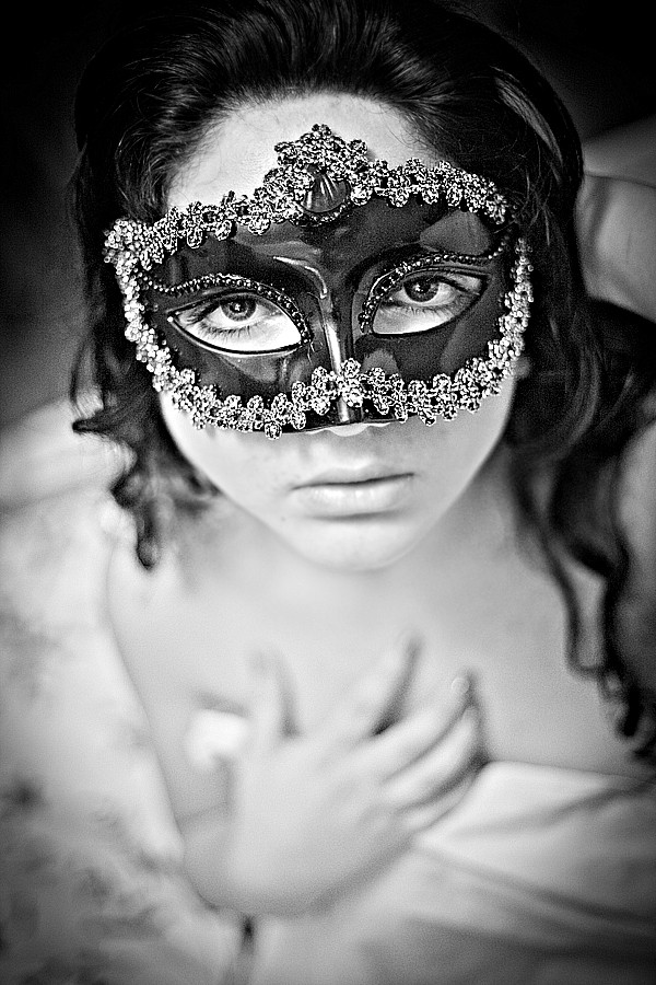 bensozia Will Face Recognition Bring Back the Mask?