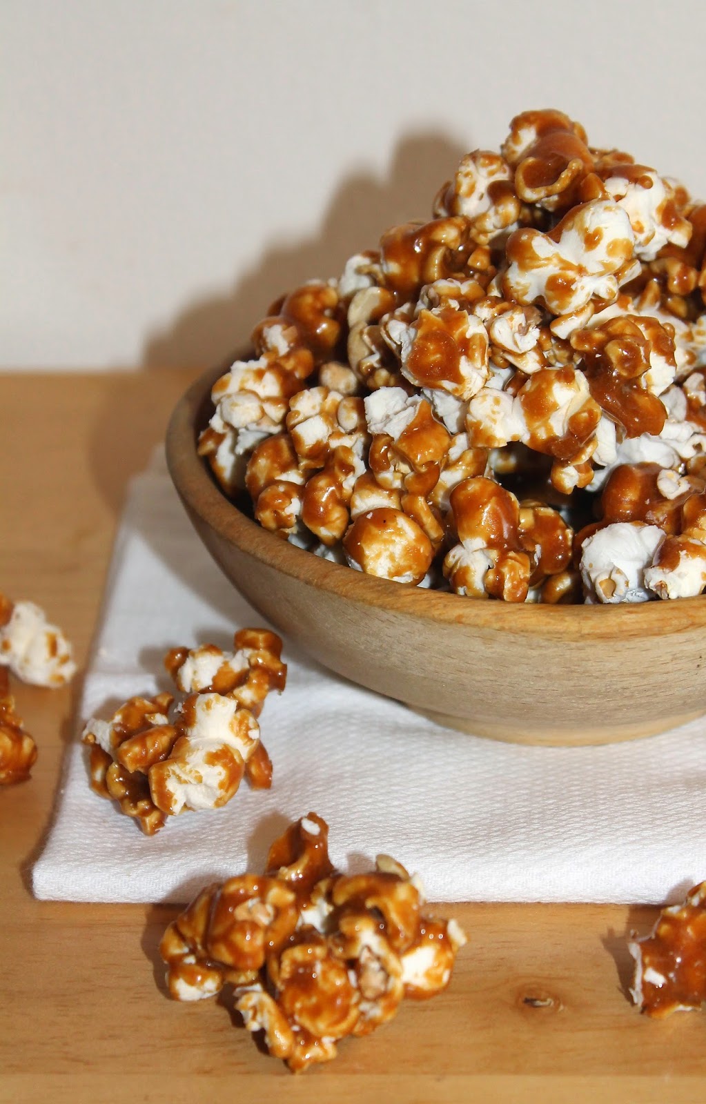Savory Moments Salted caramel popcorn with peanuts