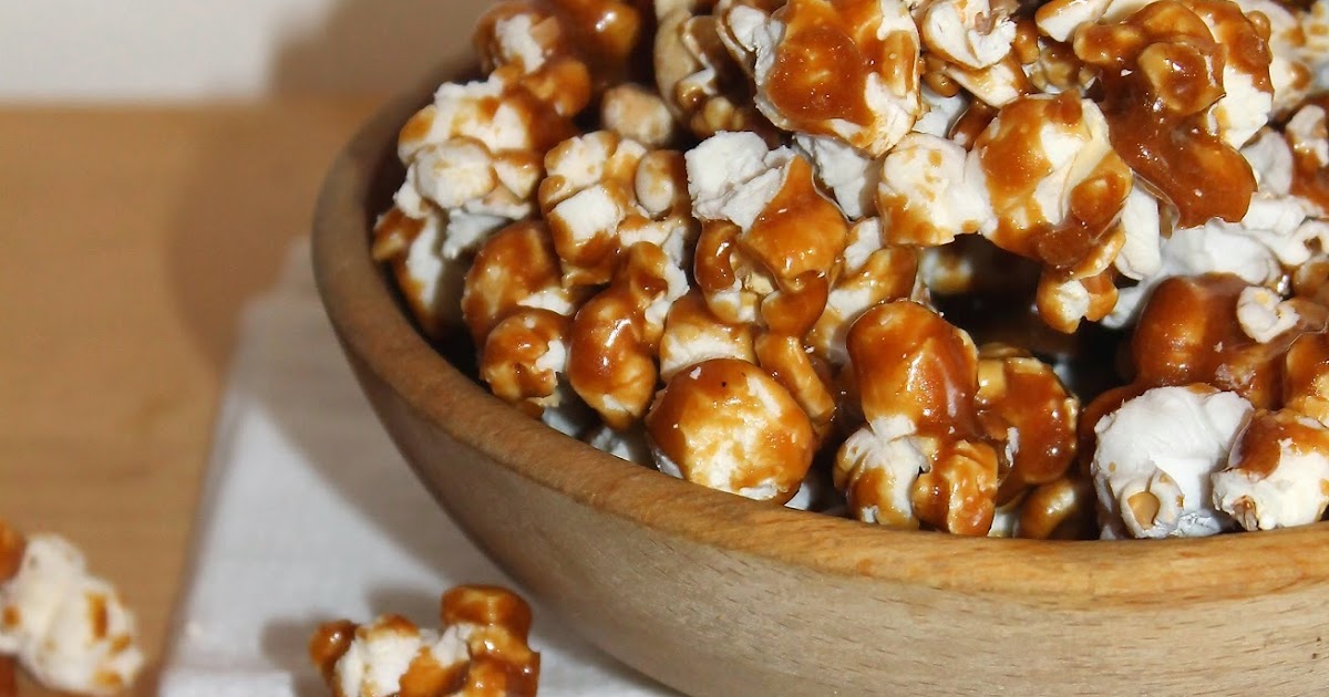 Savory Moments Salted caramel popcorn with peanuts