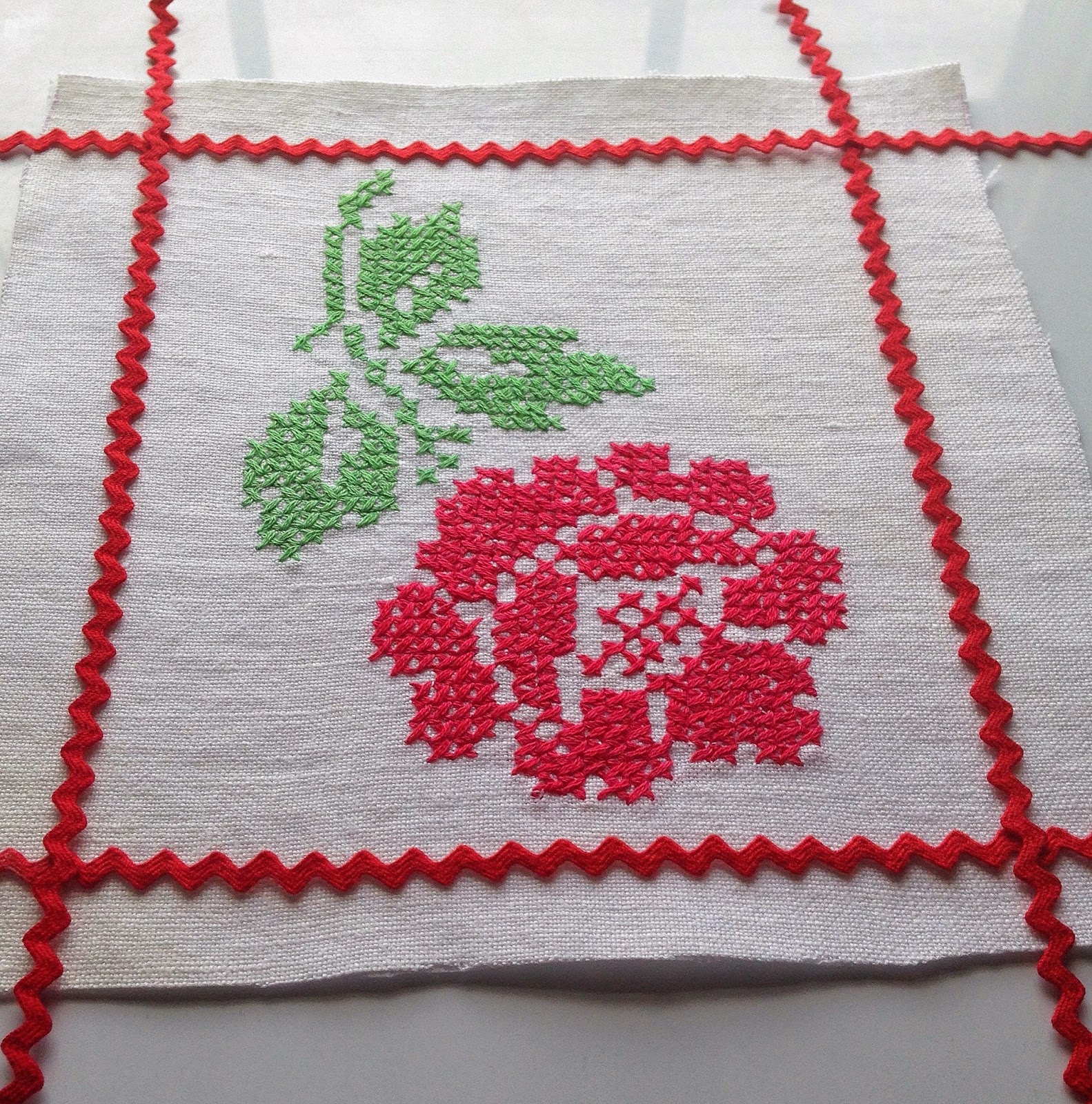 KBB Crafts & Stitches: Upcycled Tablecloth Sachet