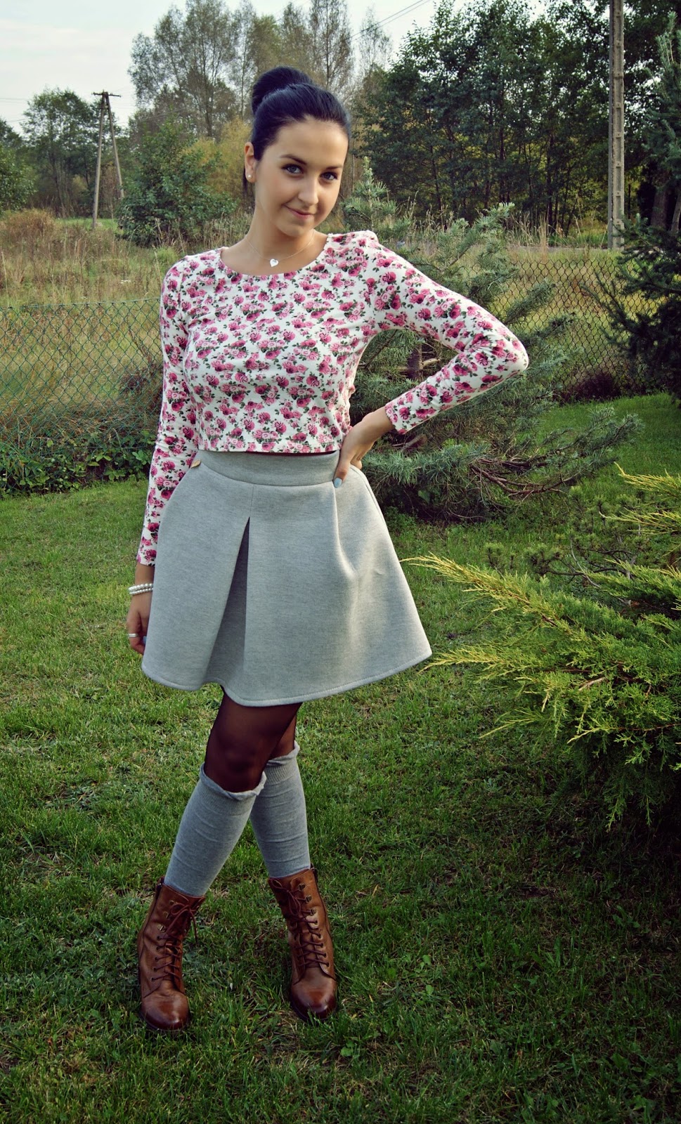 P.S.WeAreCrazy Grey skirt with knee socks