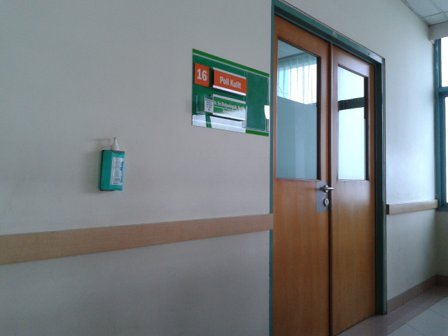 Liza Delyanti 2012 12 30