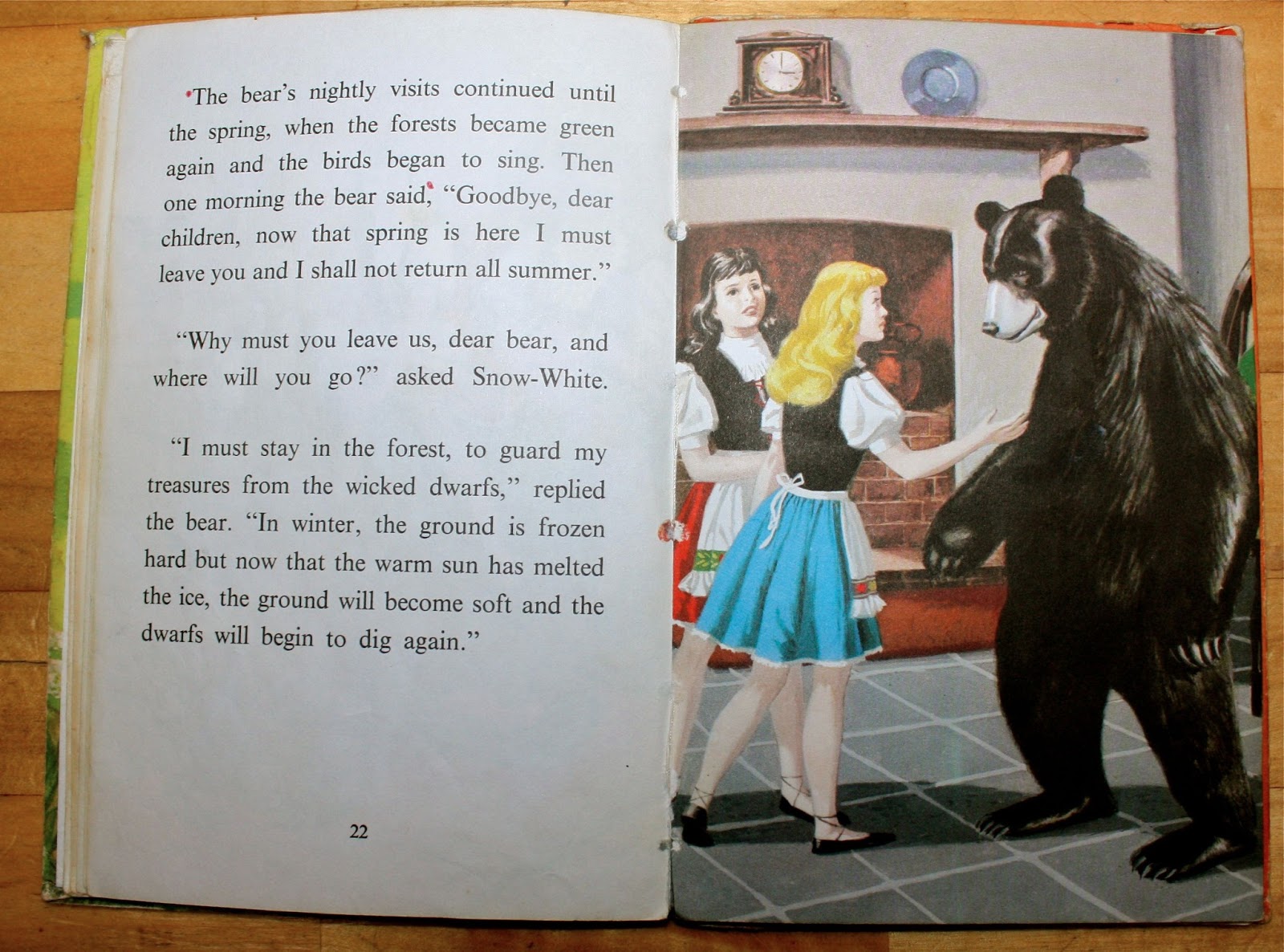 Ladybird Tuesday "WellLoved Tales", SnowWhite & RoseRed Mrs Fox