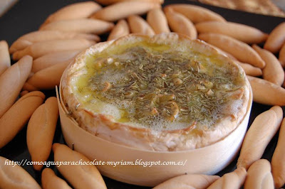 Queso Camembert Al Horno.
