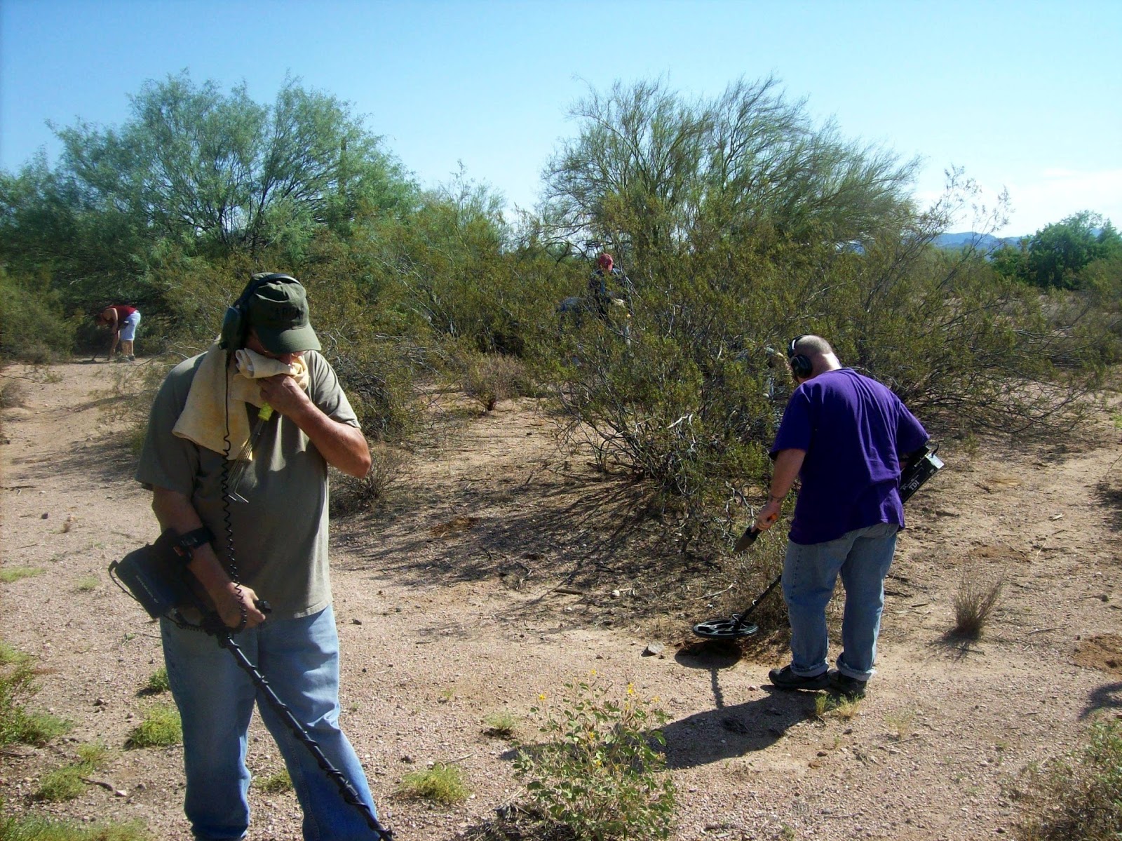 A Treasure of Free Homemade Gold Prospecting Equipment Plans and