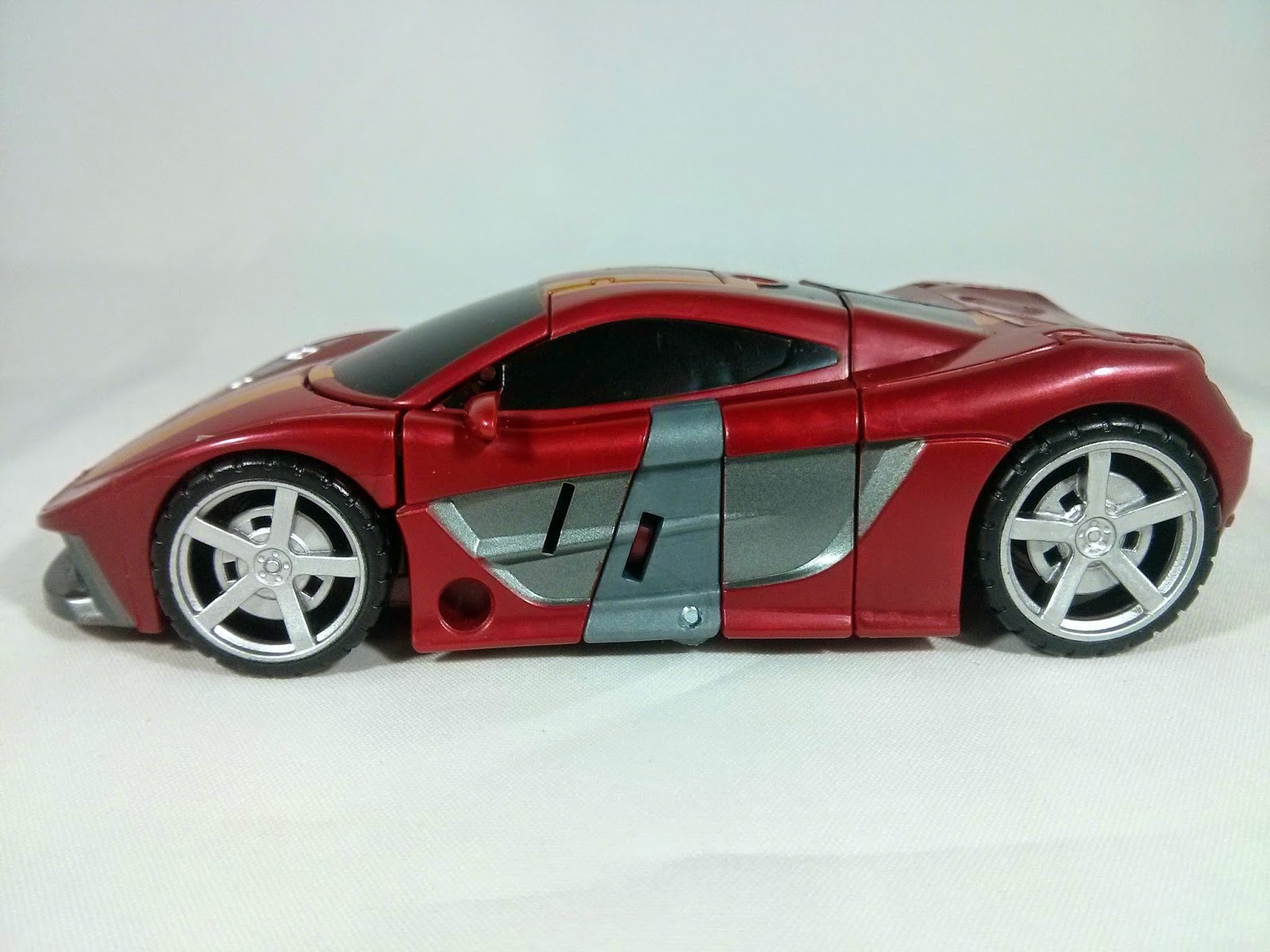 Toybox Soapbox Combiner Wars Dead End Review