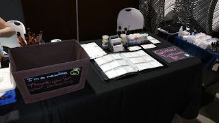 sparklingexpressions glitter tattoo and face painting table