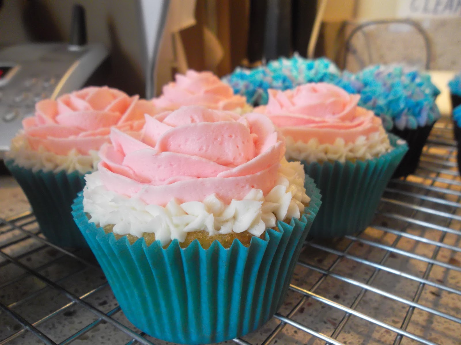 The Sweet Life Buttercream Rose Tutorial