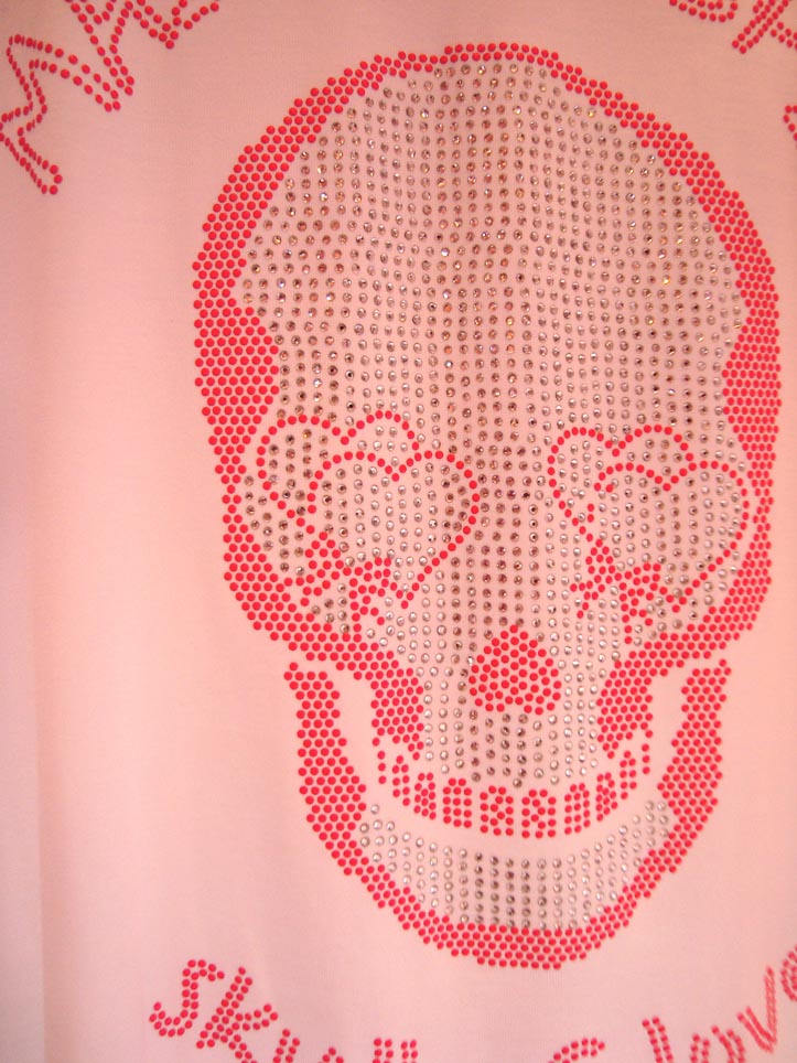 maison espin, brigitte bardott, cannes, saint tropez, skulls of love,   swarowsky decoration, show room in milan special edition collection , skull graphic, fluo,  charms, fluo tees, maxi maglie con grafica skull, outfit blog, fashion blogger, cool hunting website, 