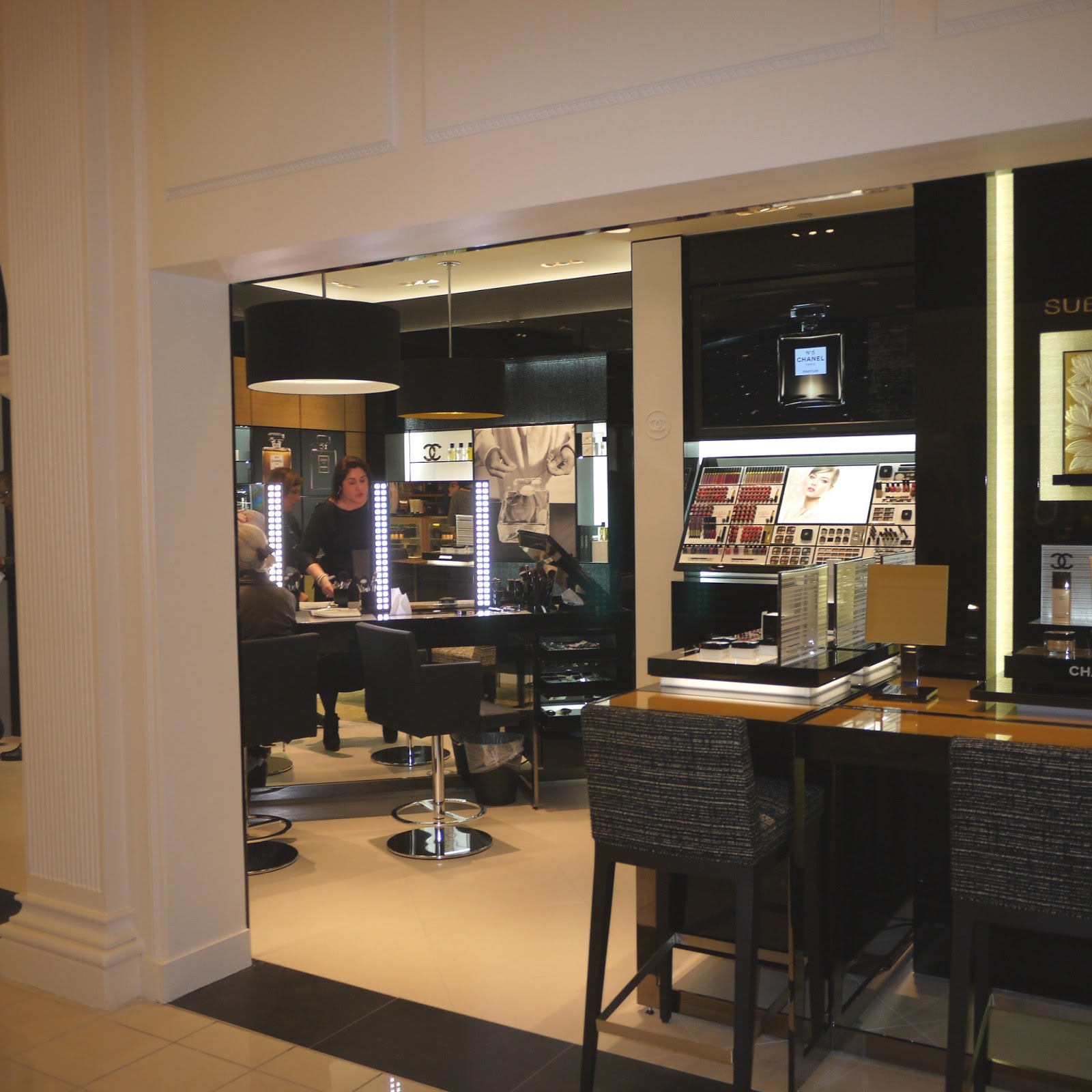 List 93+ Pictures Saks Fifth Avenue Chevy Chase Photos Excellent