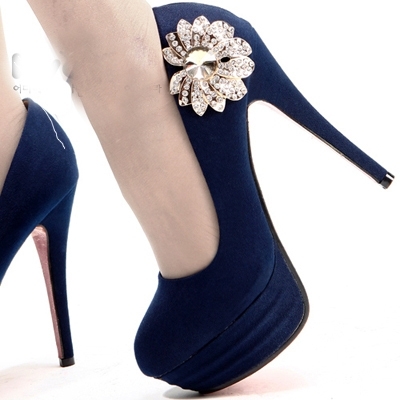     2014 black-heels-black-st