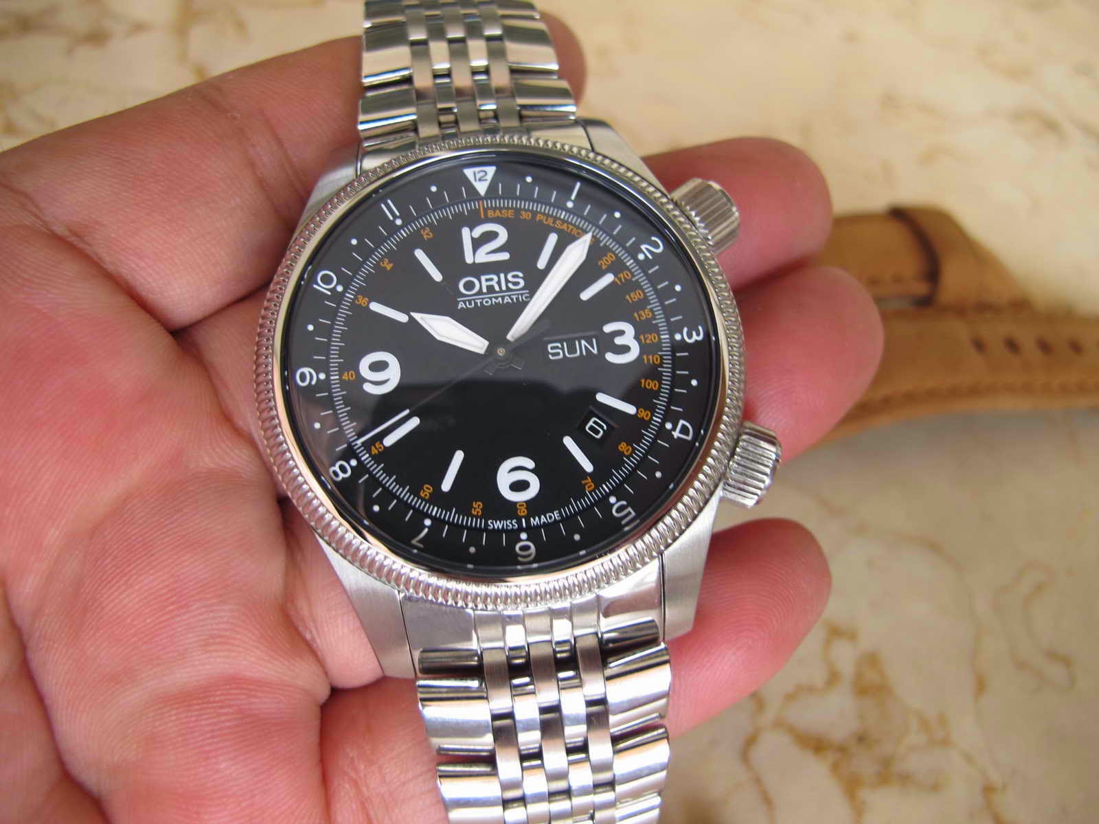 Maximuswatches Jual Beli Jam Tangan Second Baru Original Koleksi Jam Jam disertakan dengan bracelet dan bonus leather strap Cocok untuk Anda yang sedang mencari jam tangan produksi terbatas Limited Edition