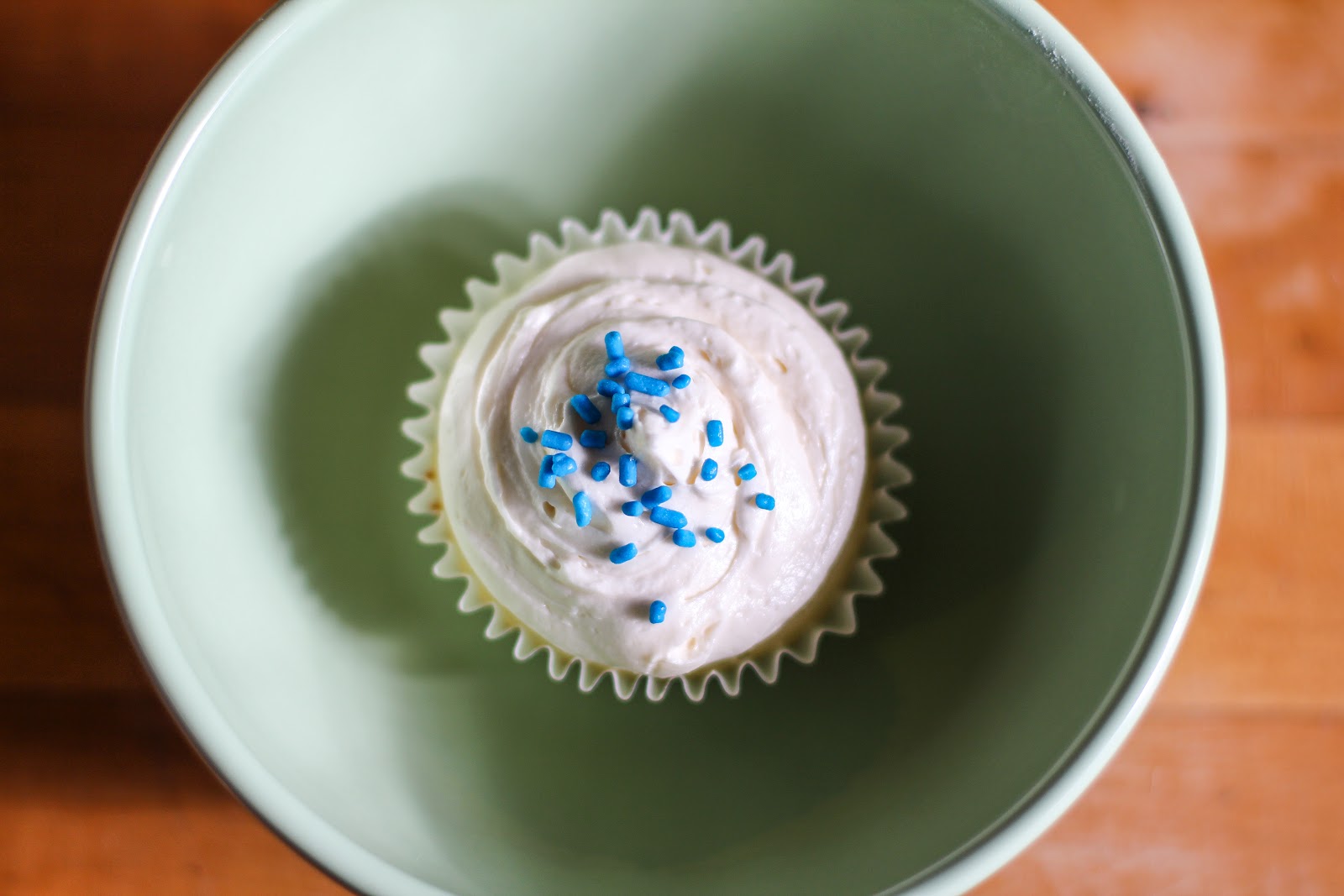 Madd Bakes A lesson on cupcaking.