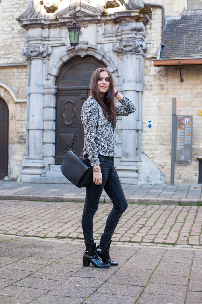 Outfit Rock Chic In Black And Paisley The Styling Dutchman