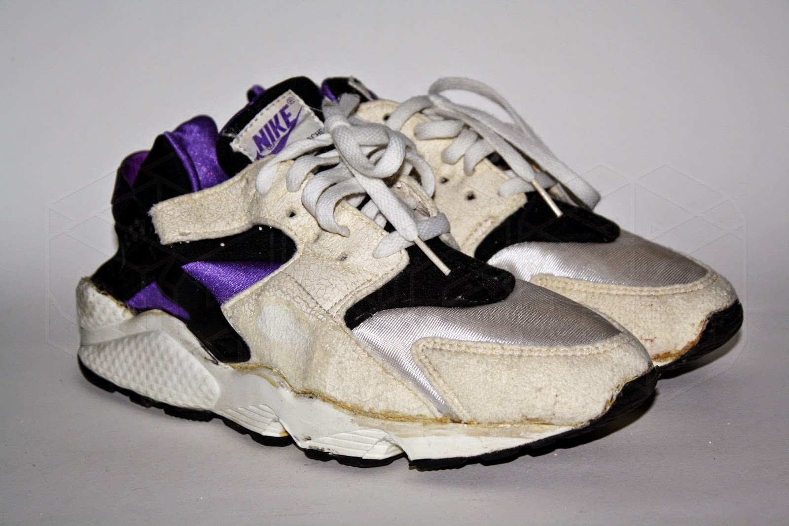 nike huarache 91 purple punch