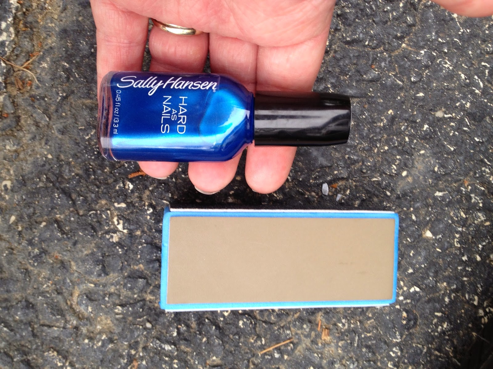 Quickie DIY Nail Polish for Car Scratch Repair
