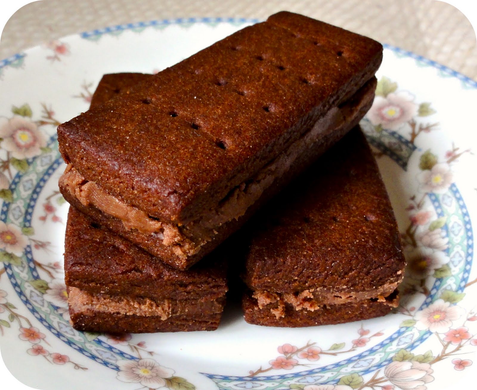 The Procrastobaker Chocolate Bourbons