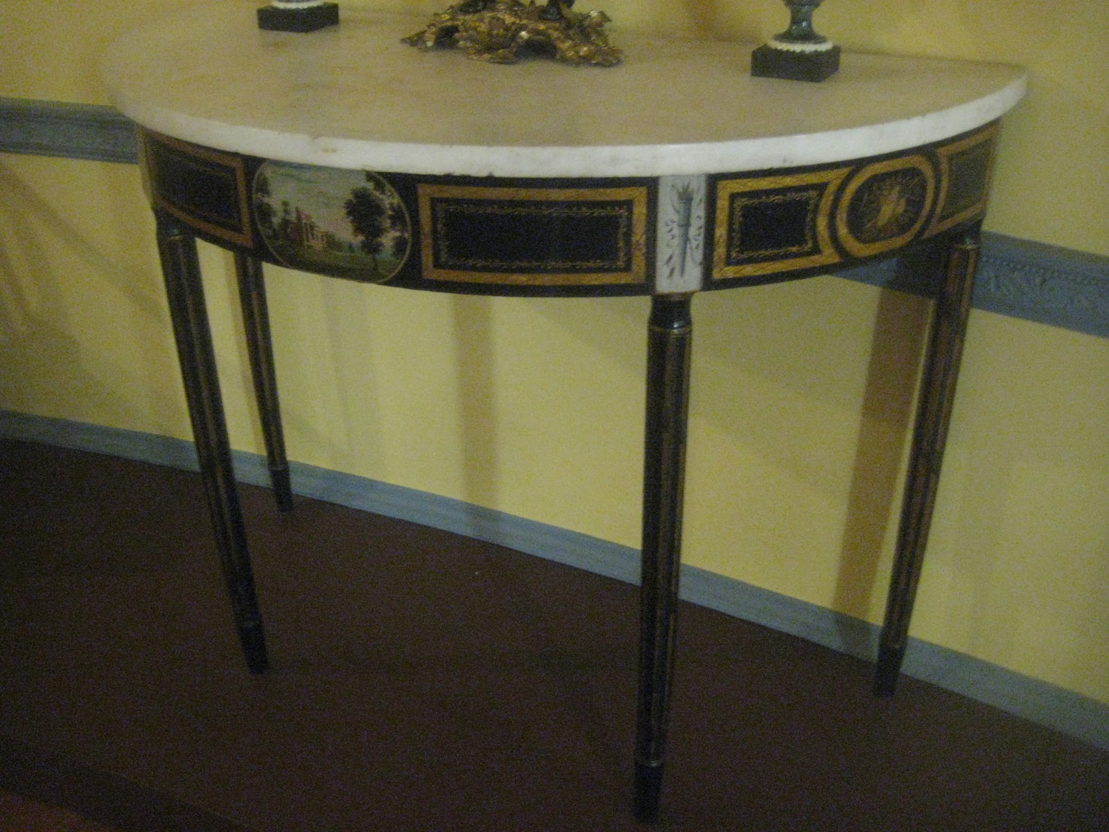 Southern Folk Artist & Antiques Dealer/Collector Baltimore Painted