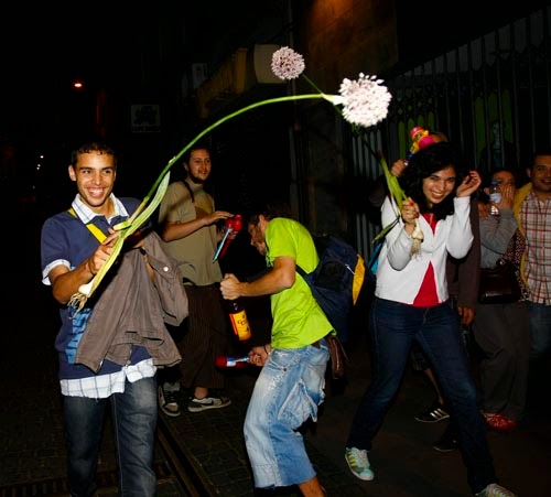 Arraiais, rusgas, alho-porro e euforia: as festas populares estão