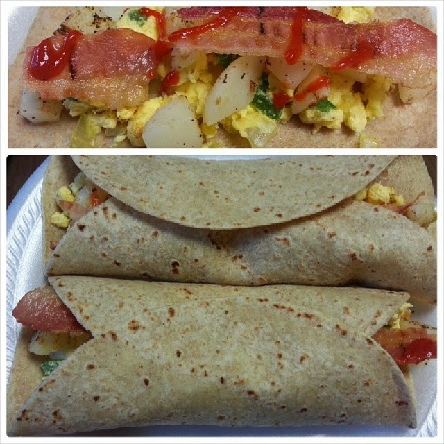 Shannon's Lightening the Load Scrambled Egg w/ Peppers and Onions