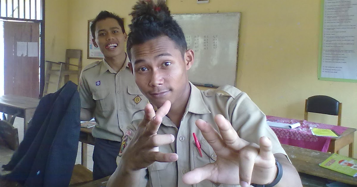 Blog Rizki eka : Asal Usul Gaya Rambut Mohawk