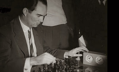 Partida O’Kelly vs. Rossolimo en el II Torneo Internacional de Ajedrez Madrid 1957