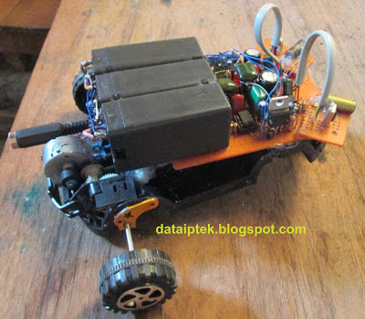 robot with obstacle sensor