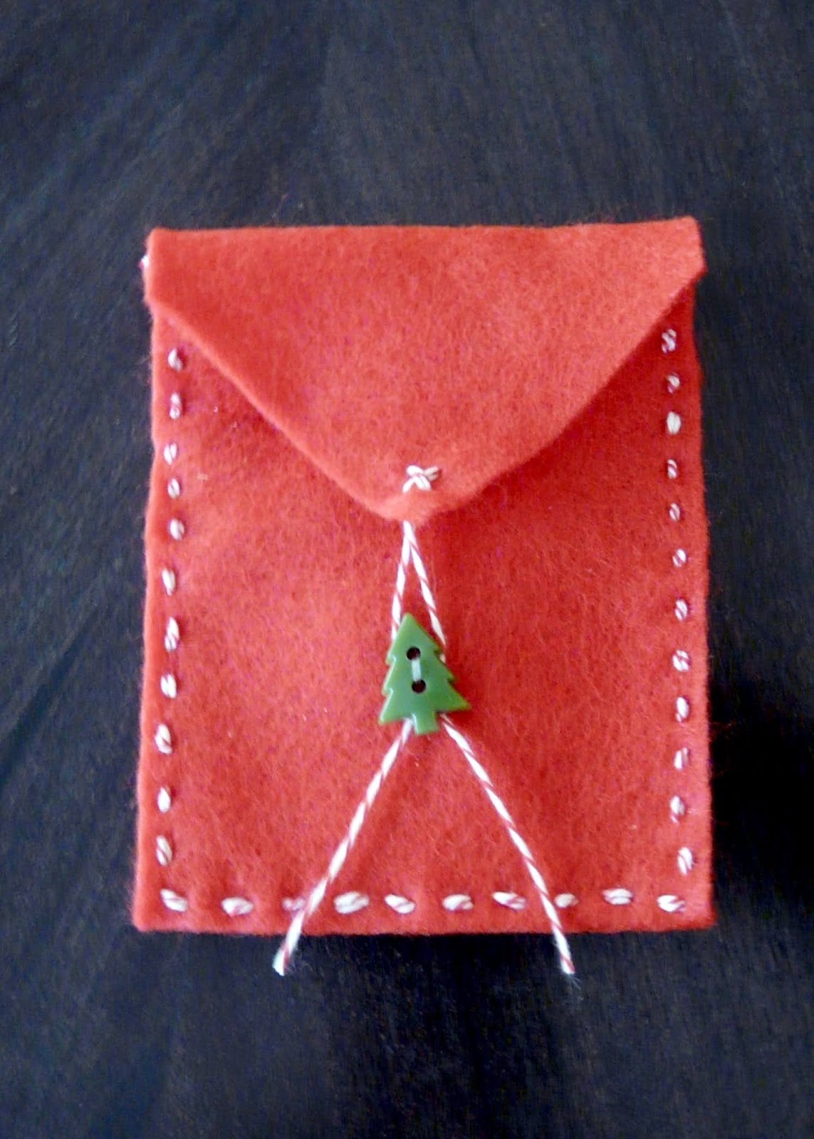 [Make] Felt Gift Card Holders
