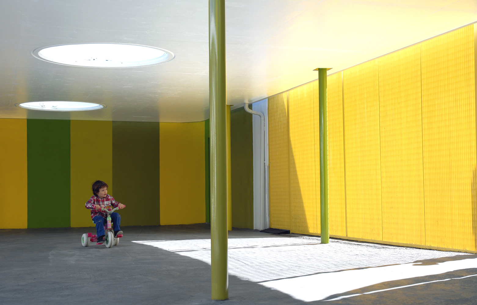 Cubierta marquesina en el C.E.I.P. de La Herradura - Archkids