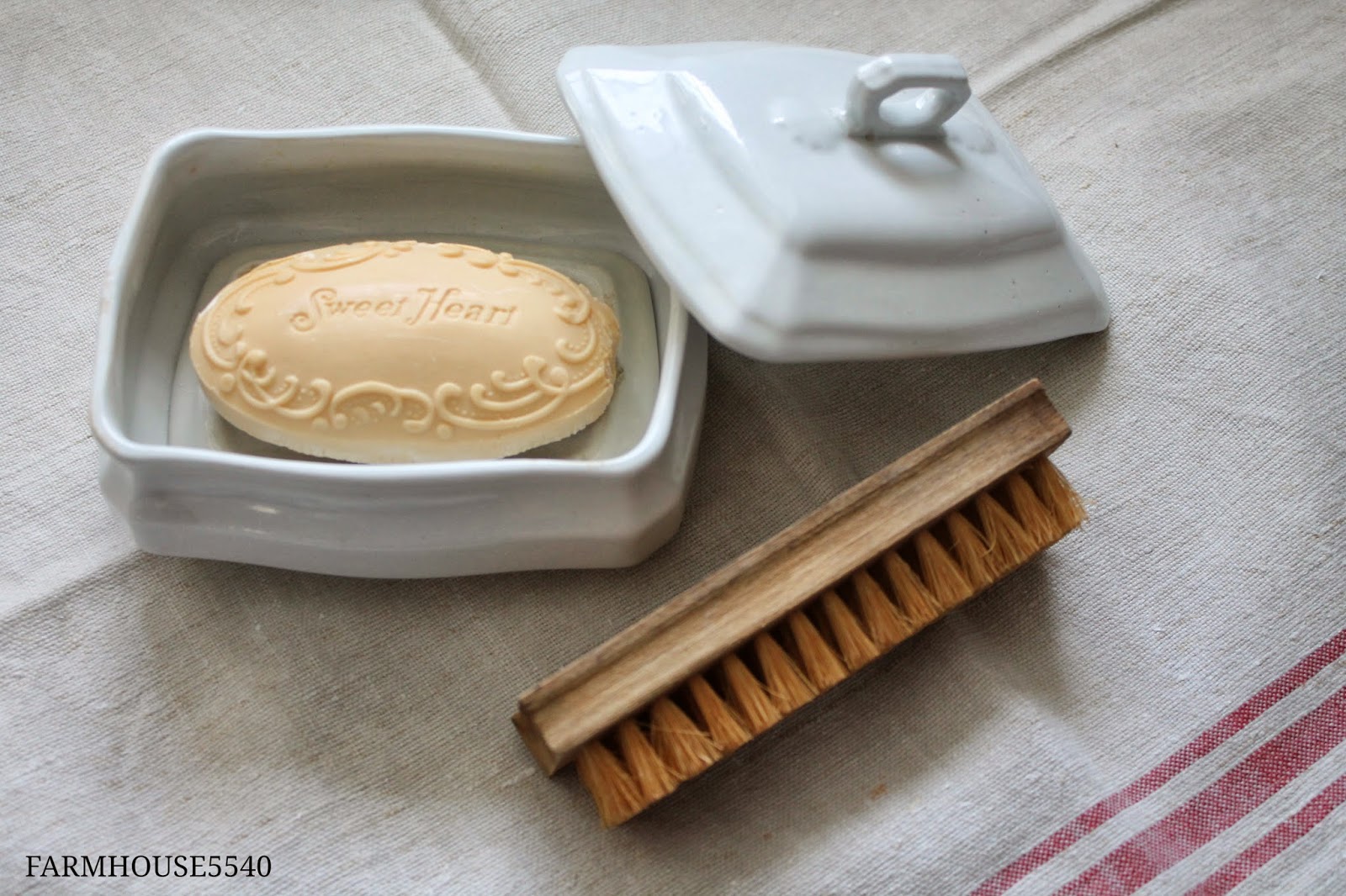 FARMHOUSE 5540 Ironstone Soap Dish