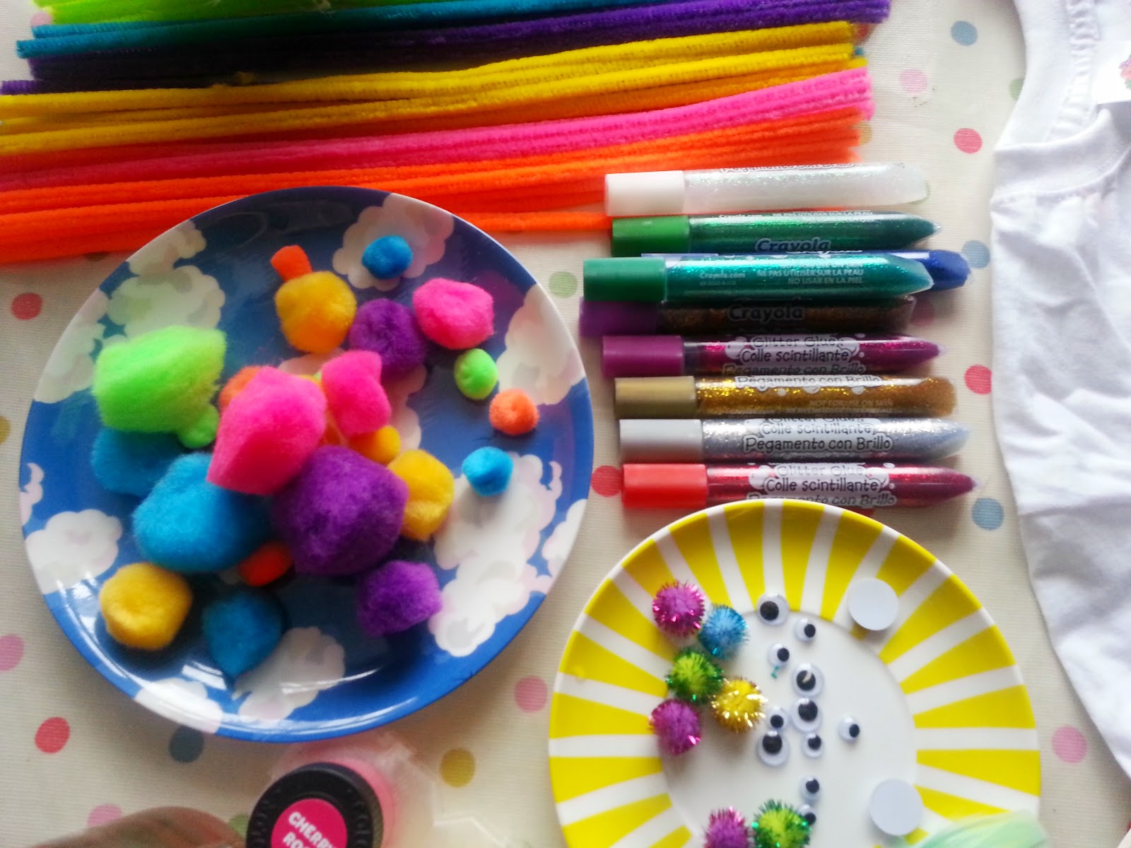 Rainy Day Craft Decorate A T Shirt Diary Of The Evans Crittens