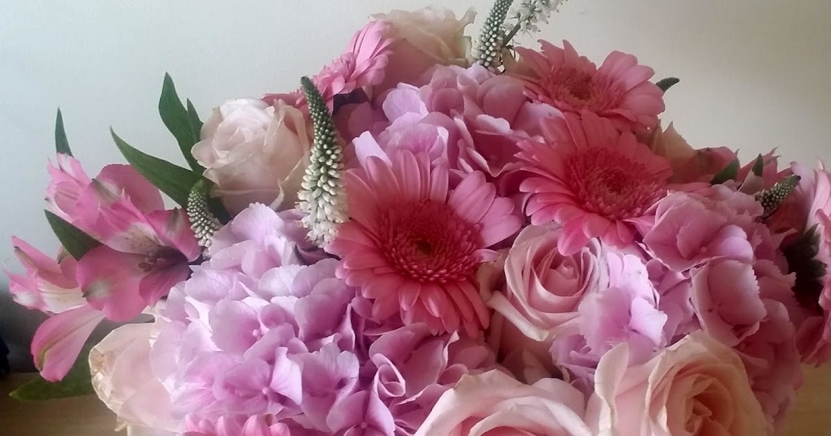 Beauty and the Blogger Appleyard Flowers Review Strawberry Smoothie