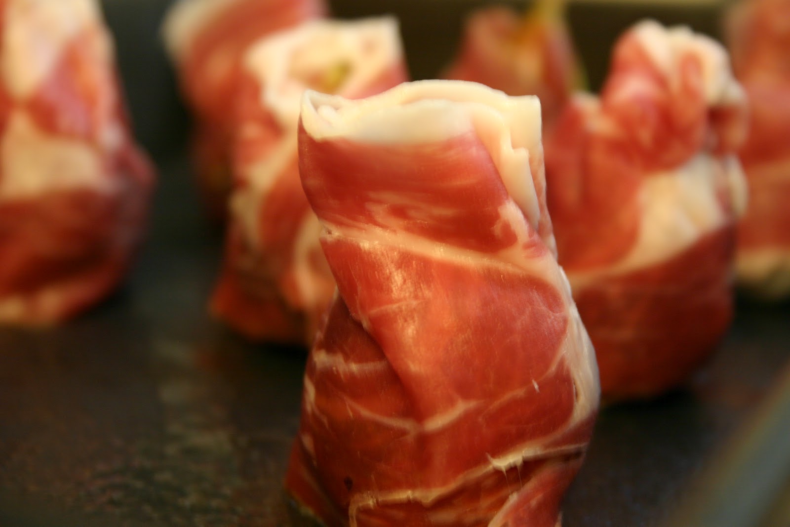 Kitchen Bitchin and Turbulent Mixin Roasted Prosciutto Wrapped Figs