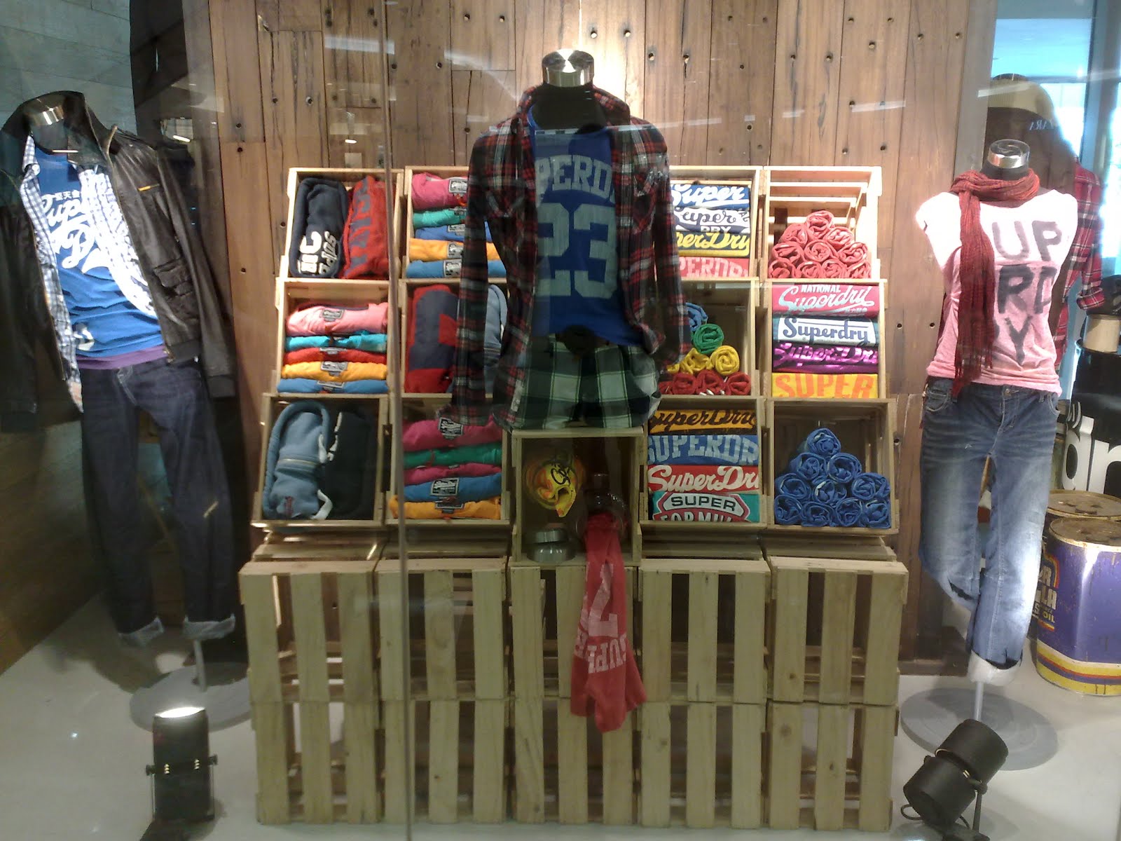 Shirt display, Craft show displays, Visual merchandising displays