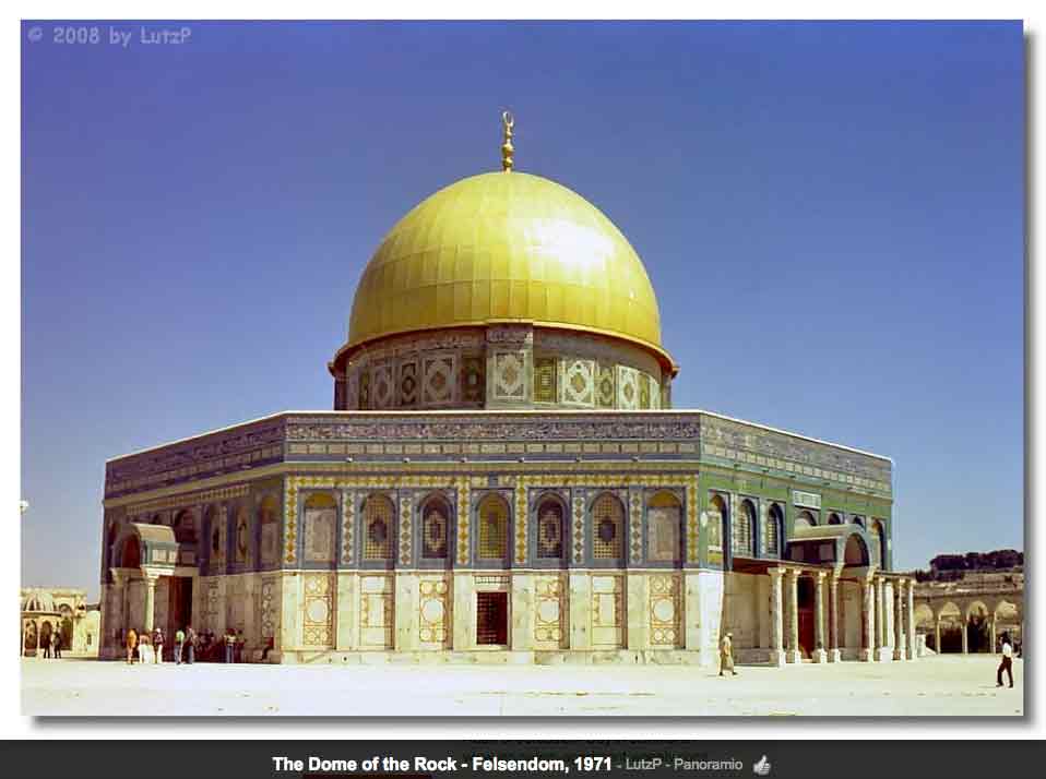 temple muslim Jewish, christian and muslim traditionally believe that solomon built his temple on the temple mount when the muslims took the city of jerusalem from the christians (byzantine) in 638 ad the caliph omar was given a tour of the city by the patriarch of jerusalem, a christian monk named sophronius. temple muslim Jewish, christian and muslim traditionally believe that solomon built his temple on the temple mount when the muslims took the city of jerusalem from the christians (byzantine) in 638 ad the caliph omar was given a tour of the city by the patriarch of jerusalem, a christian monk named sophronius.