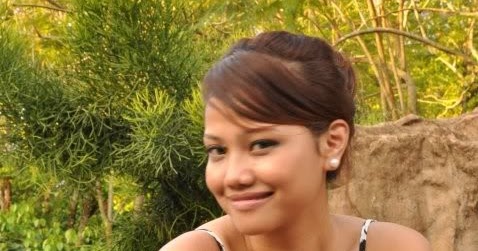 Awek Tudung Hot: Gambar Artis Bogel