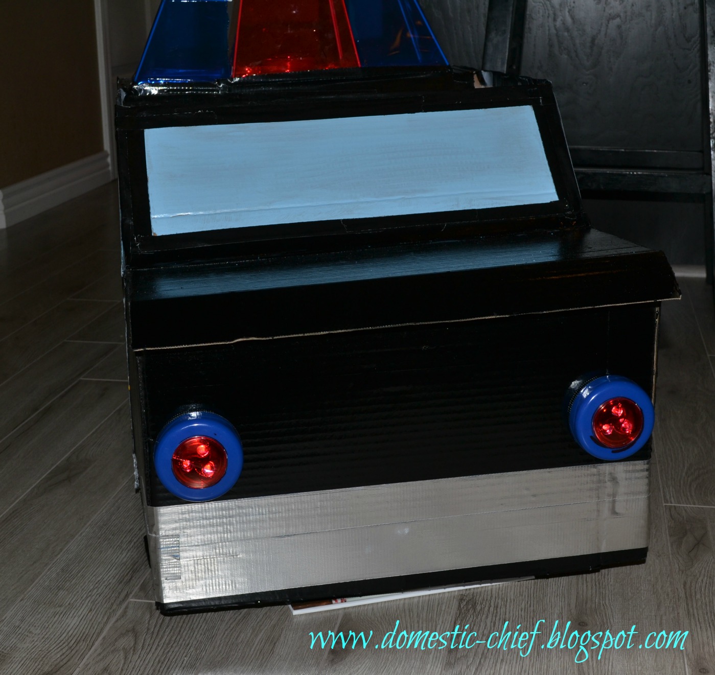 Chief Domestic Officer Cardboard box Police Car