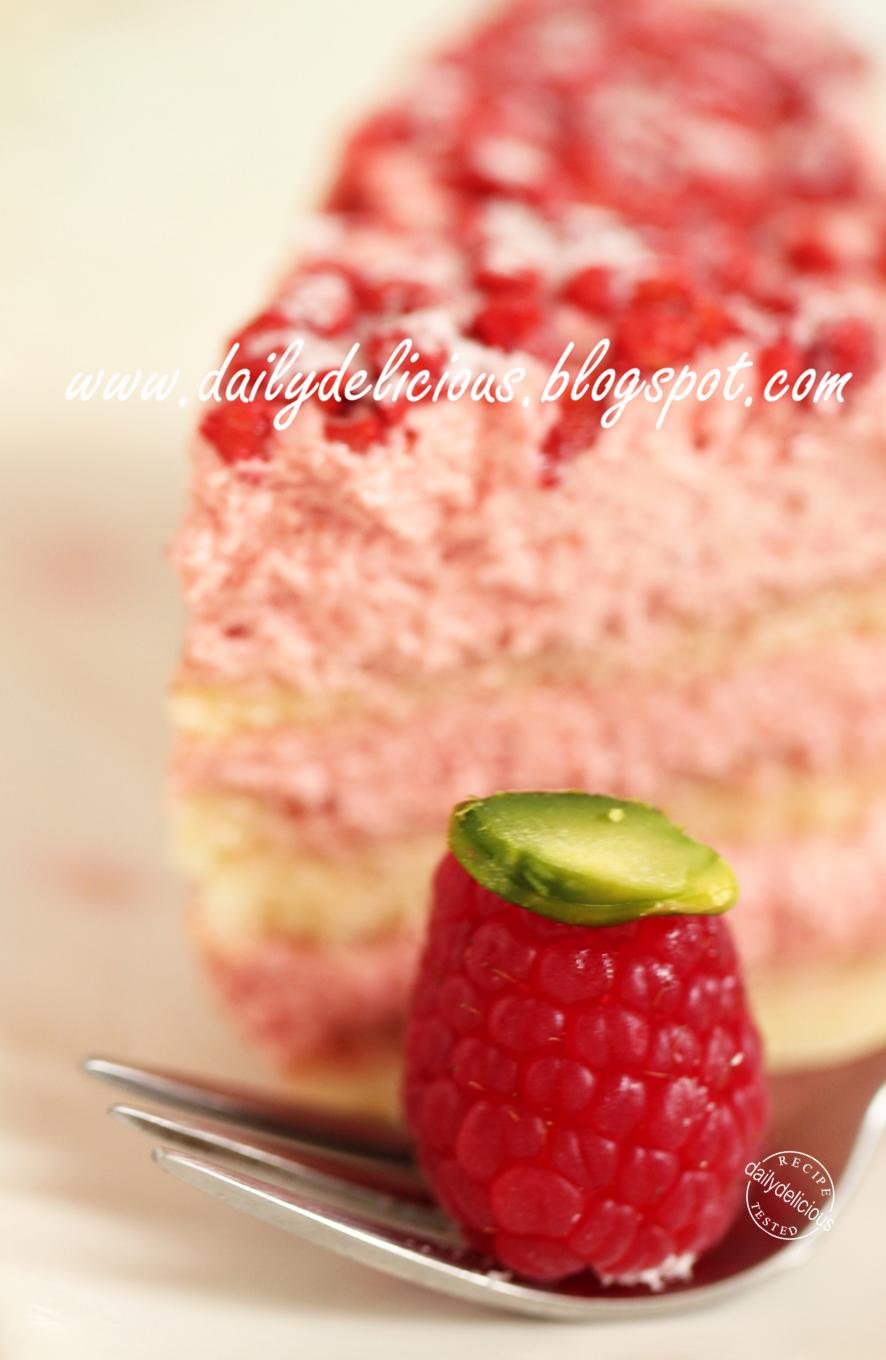 dailydelicious Framboisier Raspberry buttercream cake.