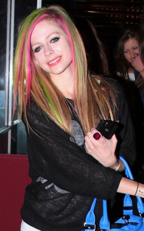 Avril Lavigne's green and pink streaked hair