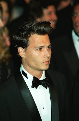JOHNNY DEPP HAIRSTYLES - SHORT HAIRSTYLE 90S JOHNNY DEPP HAIRSTYLES - SHORT HAIRSTYLE 90S
