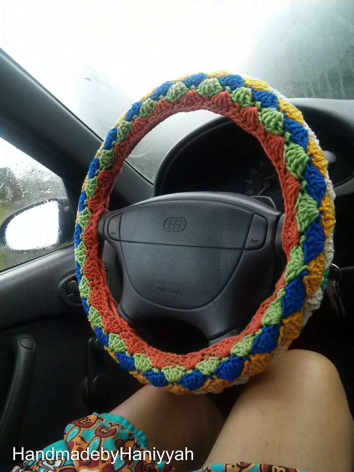 Handmade by Haniyyah: Car Steering Wheel Crochet Cover